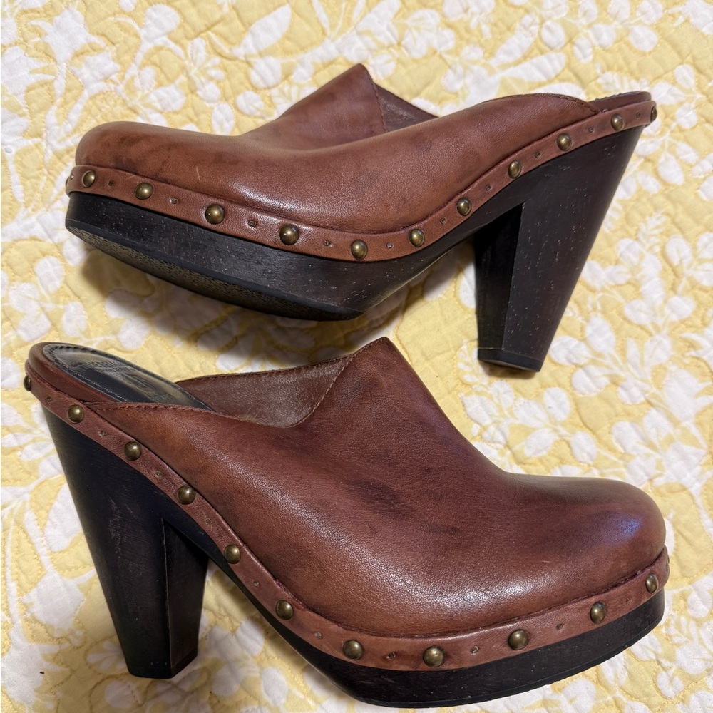 True Religion Brown Leather Mules with Studded Detail and shearling linning
